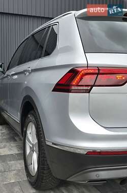 Внедорожник / Кроссовер Volkswagen Tiguan 2020 в 