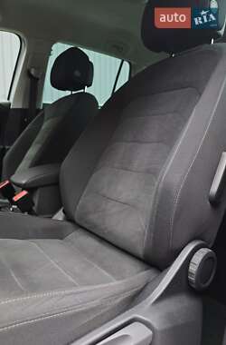 Внедорожник / Кроссовер Volkswagen Tiguan 2020 в 