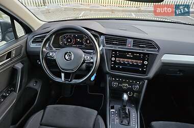 Позашляховик / Кросовер Volkswagen Tiguan 2020 в 