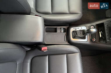 Позашляховик / Кросовер Volkswagen Tiguan 2015 в 