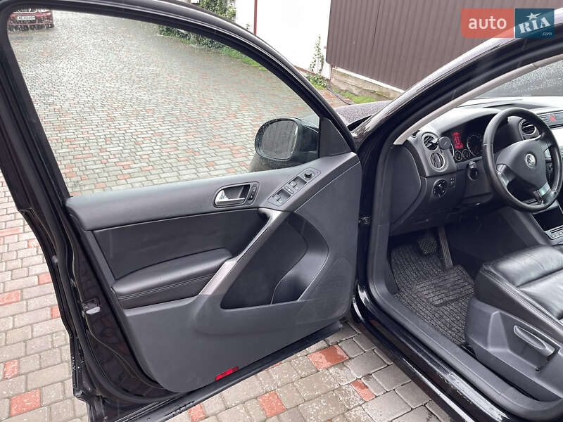 Внедорожник / Кроссовер Volkswagen Tiguan 2008 в Киеве