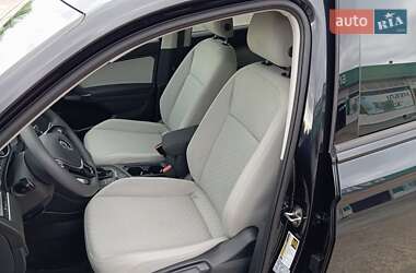 Позашляховик / Кросовер Volkswagen Tiguan 2018 в 
