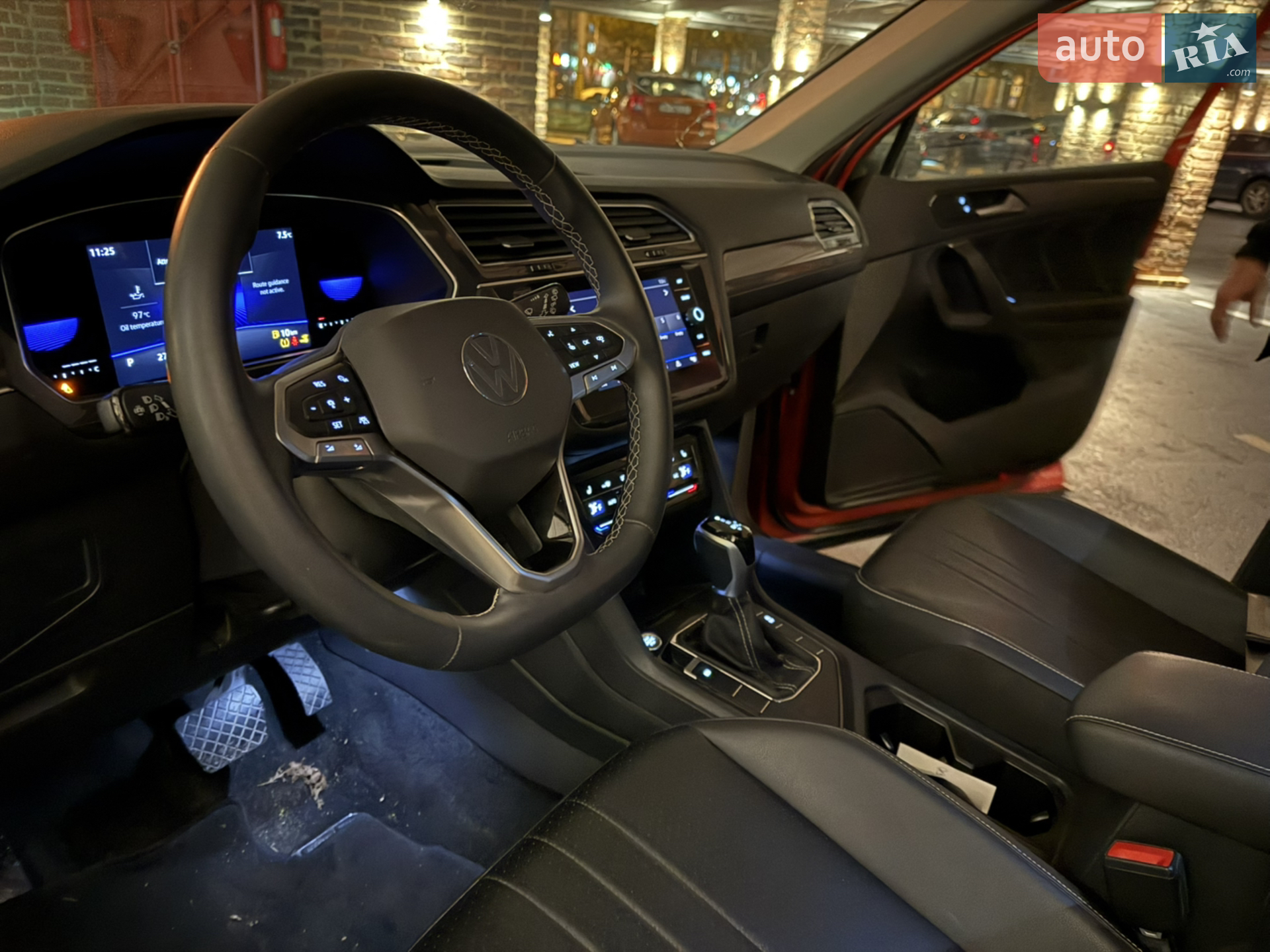 2022 Volkswagen Tiguan - мініатюра 26
