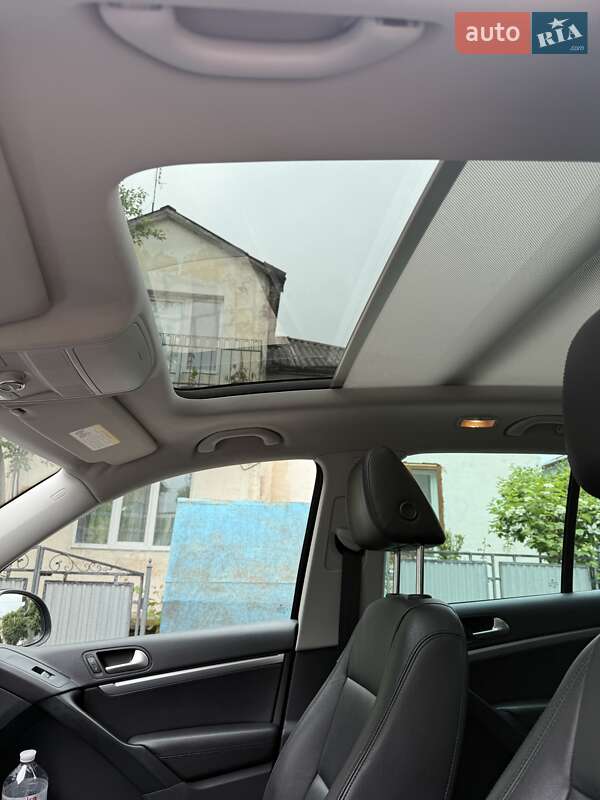 Внедорожник / Кроссовер Volkswagen Tiguan 2012 в Ивано-Франковске