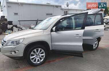 Внедорожник / Кроссовер Volkswagen Tiguan 2011 в Киеве
