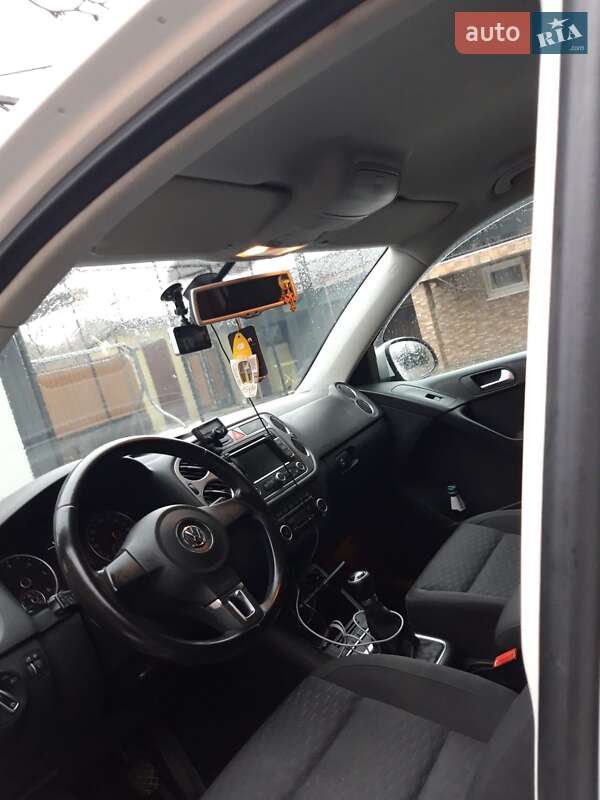 Внедорожник / Кроссовер Volkswagen Tiguan 2011 в Иршаве фото 13 Внедорожник / Кроссовер Volkswagen Tiguan 2011 в Иршаве