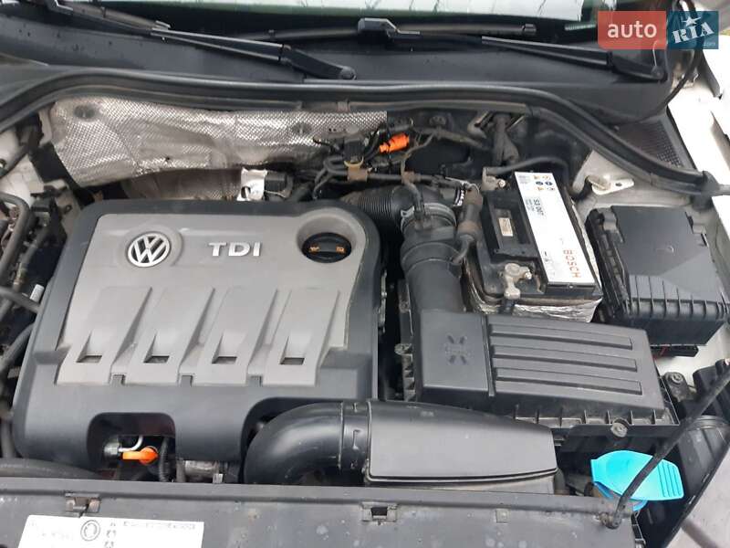 Внедорожник / Кроссовер Volkswagen Tiguan 2011 в Иршаве фото 20 Внедорожник / Кроссовер Volkswagen Tiguan 2011 в Иршаве