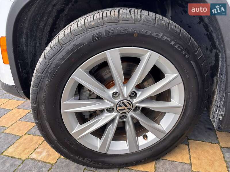Позашляховик / Кросовер Volkswagen Tiguan 2017 в Львові