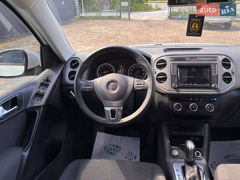 Позашляховик / Кросовер Volkswagen Tiguan 2017 в Львові