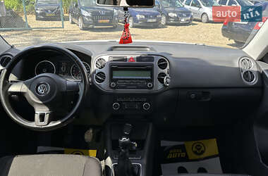 Внедорожник / Кроссовер Volkswagen Tiguan 2011 в 