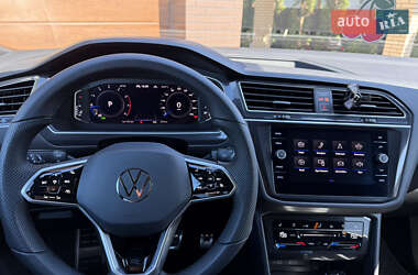 Позашляховик / Кросовер Volkswagen Tiguan 2024 в 