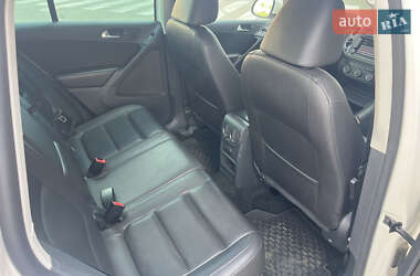 Позашляховик / Кросовер Volkswagen Tiguan 2013 в 