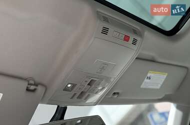 Внедорожник / Кроссовер Volkswagen Tiguan 2018 в 