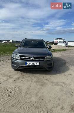 Внедорожник / Кроссовер Volkswagen Tiguan 2018 в 