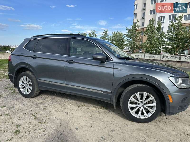 Внедорожник / Кроссовер Volkswagen Tiguan 2018 в Миргороде