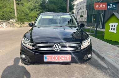 Позашляховик / Кросовер Volkswagen Tiguan 2016 в Рівному
