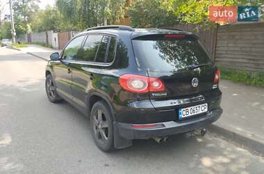 Позашляховик / Кросовер Volkswagen Tiguan 2008 в Києві