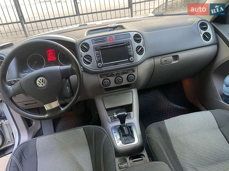 Внедорожник / Кроссовер Volkswagen Tiguan 2008 в Одессе