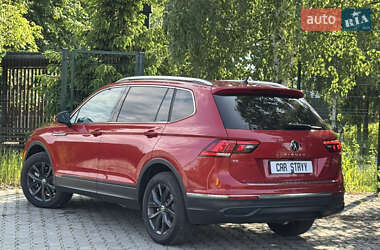 Позашляховик / Кросовер Volkswagen Tiguan 2024 в 