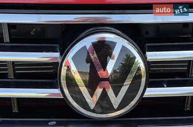 Позашляховик / Кросовер Volkswagen Tiguan 2024 в 