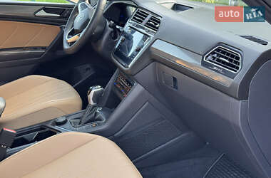 Позашляховик / Кросовер Volkswagen Tiguan 2024 в 
