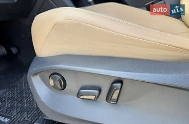 Позашляховик / Кросовер Volkswagen Tiguan 2024 в 