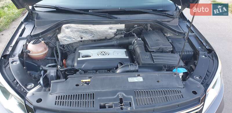 Внедорожник / Кроссовер Volkswagen Tiguan 2012 в Южноукраинске