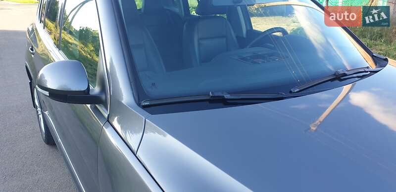 Внедорожник / Кроссовер Volkswagen Tiguan 2012 в Южноукраинске