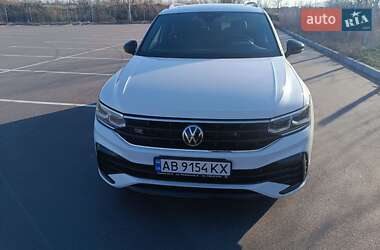Внедорожник / Кроссовер Volkswagen Tiguan 2022 в Виннице