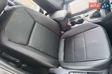Внедорожник / Кроссовер Volkswagen Tiguan 2018 в 