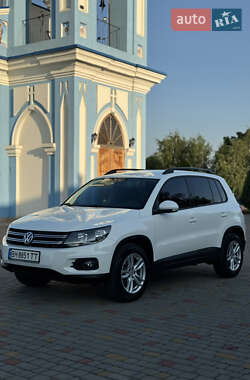 Позашляховик / Кросовер Volkswagen Tiguan 2011 в Ізмаїлі