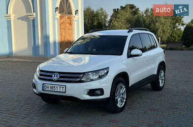 Внедорожник / Кроссовер Volkswagen Tiguan 2011 в 