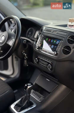 Внедорожник / Кроссовер Volkswagen Tiguan 2011 в 