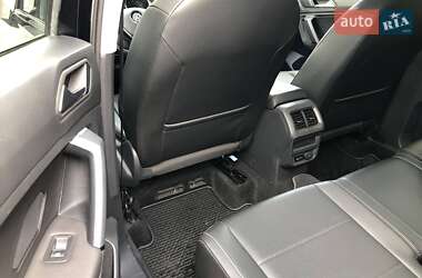 Внедорожник / Кроссовер Volkswagen Tiguan 2019 в 