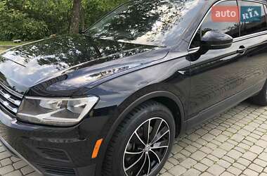 Внедорожник / Кроссовер Volkswagen Tiguan 2019 в 