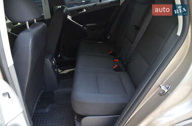 Внедорожник / Кроссовер Volkswagen Tiguan 2011 в 