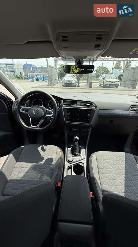 Позашляховик / Кросовер Volkswagen Tiguan 2021 в Дніпрі