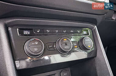 Внедорожник / Кроссовер Volkswagen Tiguan 2018 в 