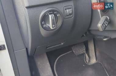 Внедорожник / Кроссовер Volkswagen Tiguan 2015 в 