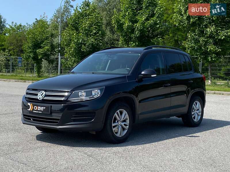 Внедорожник / Кроссовер Volkswagen Tiguan 2015 в Львове