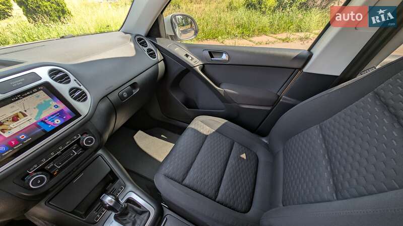 Внедорожник / Кроссовер Volkswagen Tiguan 2010 в Кривом Роге