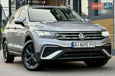 Позашляховик / Кросовер Volkswagen Tiguan 2023 в 