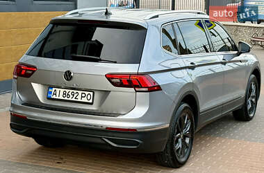 Позашляховик / Кросовер Volkswagen Tiguan 2023 в 