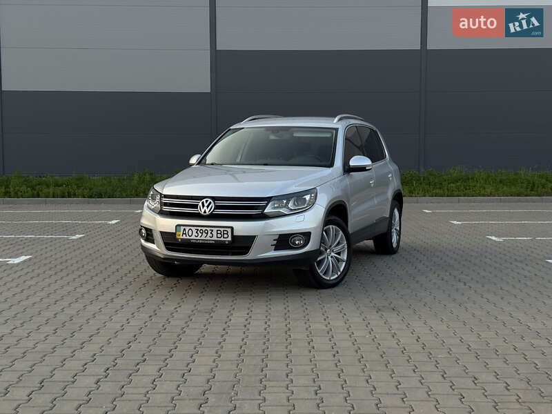 Позашляховик / Кросовер Volkswagen Tiguan 2012 в Івано-Франківську