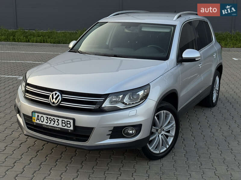 Позашляховик / Кросовер Volkswagen Tiguan 2012 в Івано-Франківську