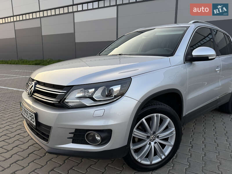 Позашляховик / Кросовер Volkswagen Tiguan 2012 в Івано-Франківську
