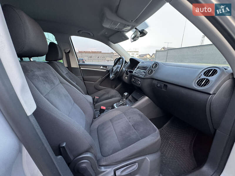 Позашляховик / Кросовер Volkswagen Tiguan 2012 в Івано-Франківську