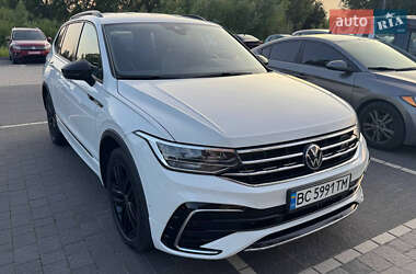 Внедорожник / Кроссовер Volkswagen Tiguan 2022 в Львове