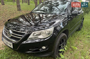 Позашляховик / Кросовер Volkswagen Tiguan 2011 в Броварах