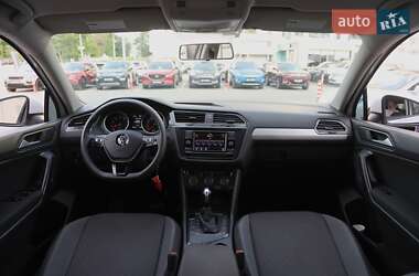 Внедорожник / Кроссовер Volkswagen Tiguan 2018 в 